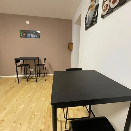 Schei Central Studios In The Heart Of בראשוב מראה חיצוני תמונה
